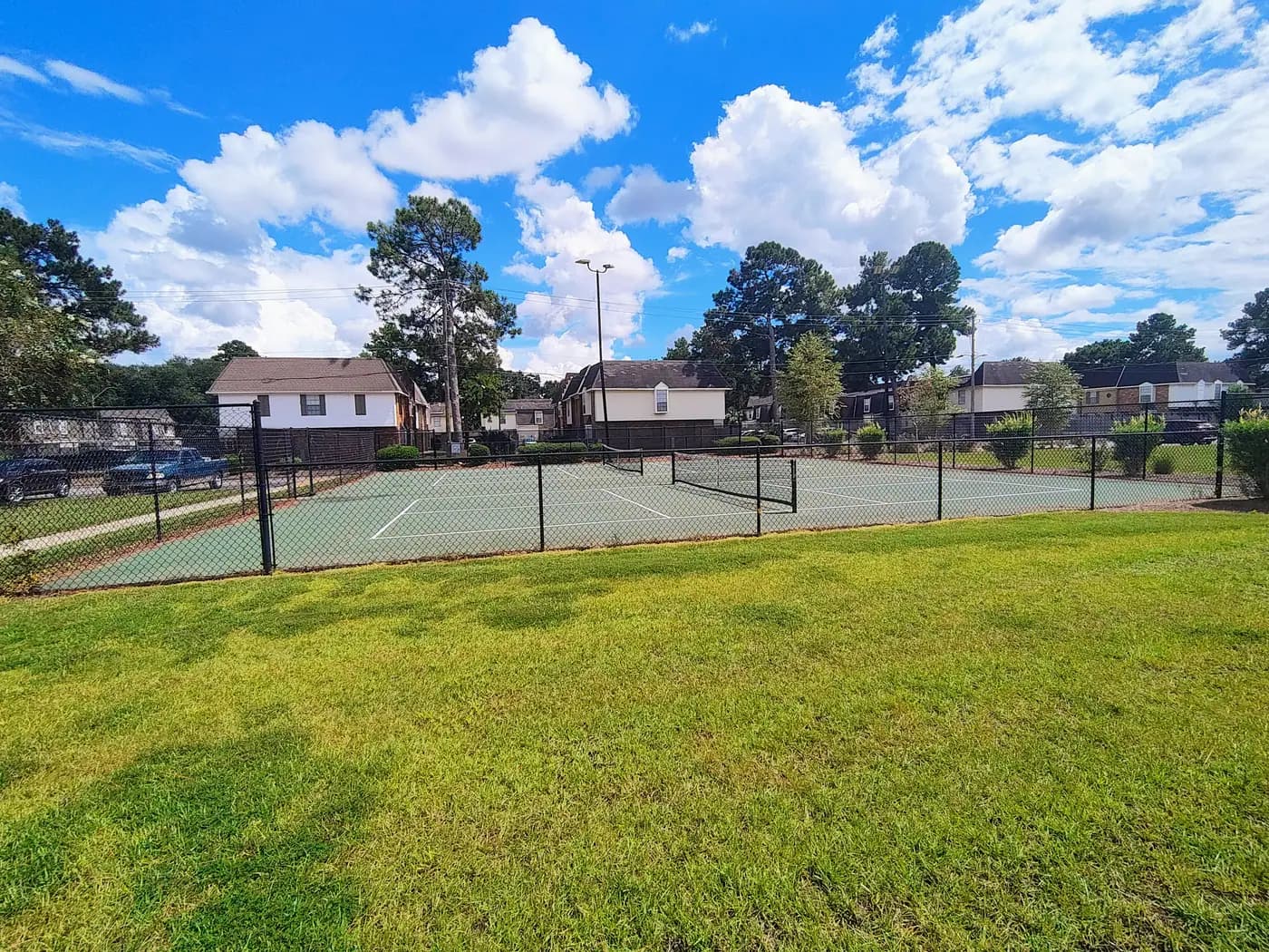 Tennis courts at Crossings at Pinebrook