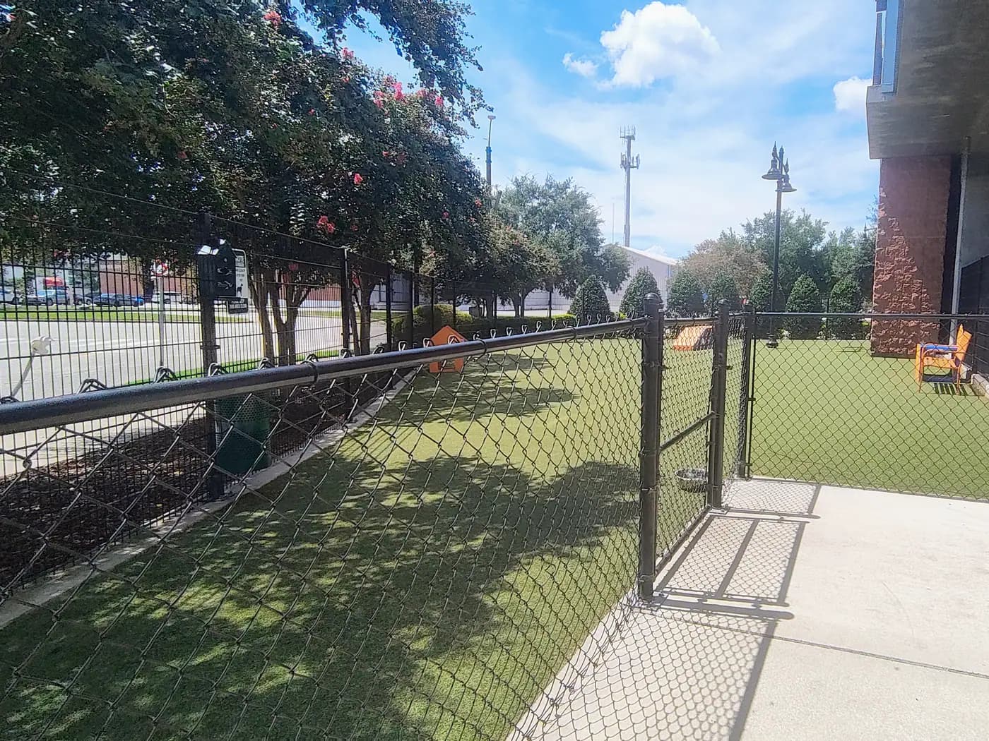 Turf pet area at Meridian at the Port