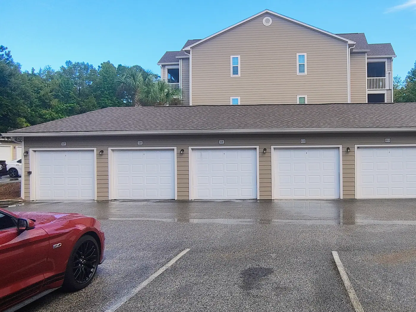 Garages at The Crossings at Cottage Hill